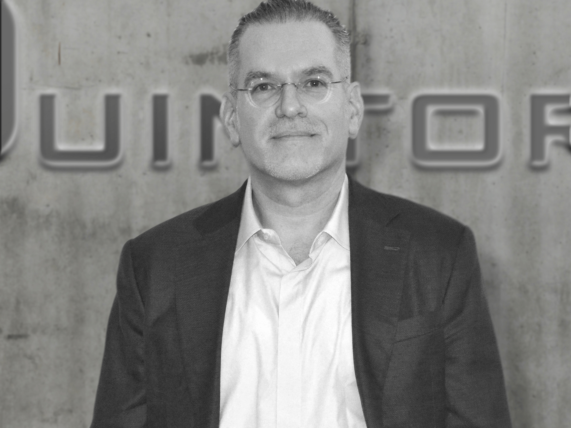 Quintorpartner Portrait_Briest